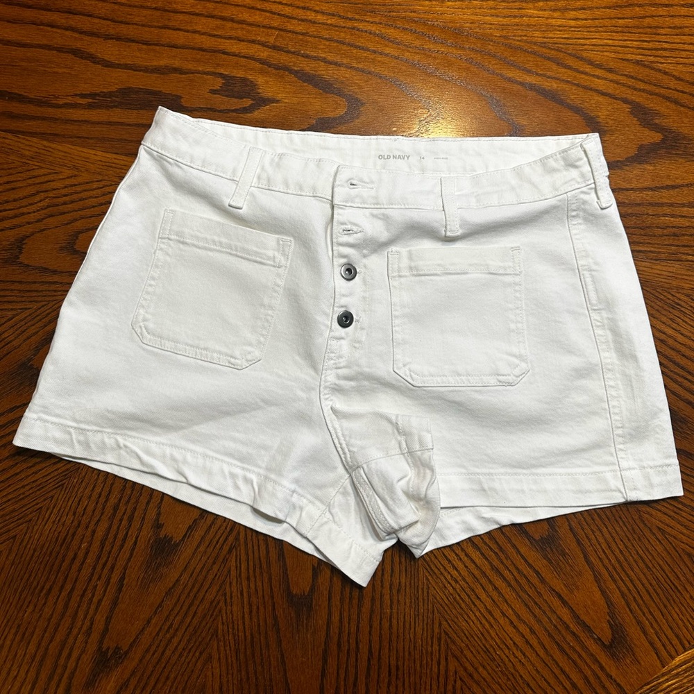 Old Navy High-Rise shorts